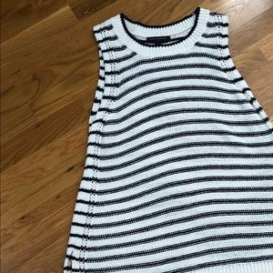 SOLDBanana Republic Loose Knit Sleeveless Sweater